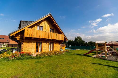 Ski & Hiking Apartments