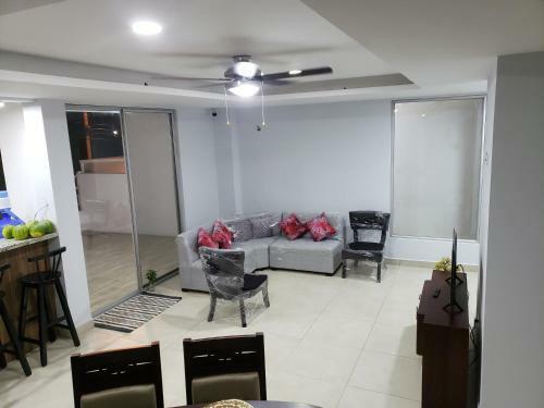 La Pavita En Manta