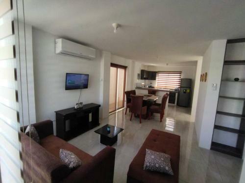 Casa Junto Al Mar Marina Bay-mirador Punta Blanca