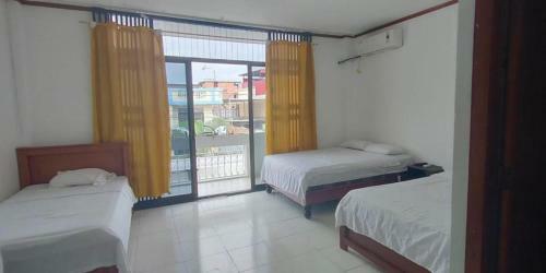 Ruta E-15 Hostal