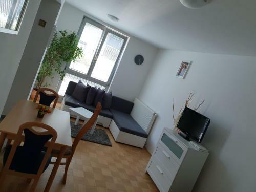 Victoria Apartment
