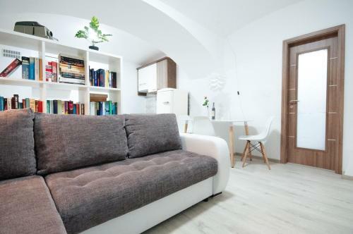 The Maze Apartment