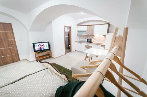 The Maze Apartment