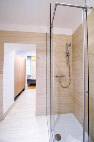 City Centre Chic Apartment Ljubljana 1/4