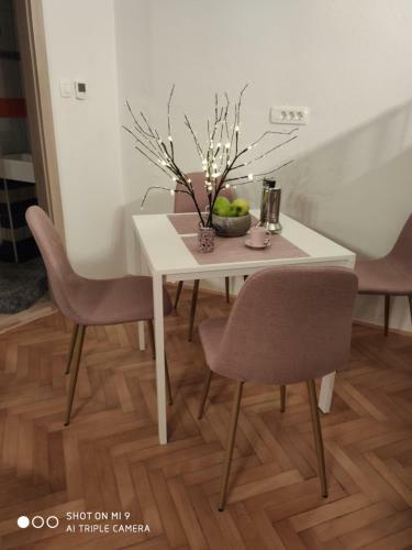 Hostal Aparthotel Cross Street 4