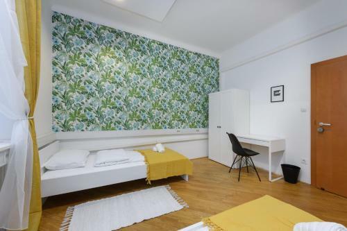 Albergue Royal Rooms***