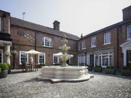 Mercure Farnham Bush Hotel