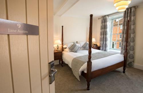 Hostal The Bishops Table Hotel