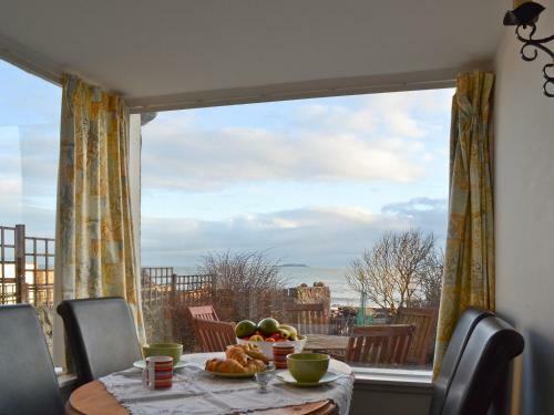 Dolphin Cottage
