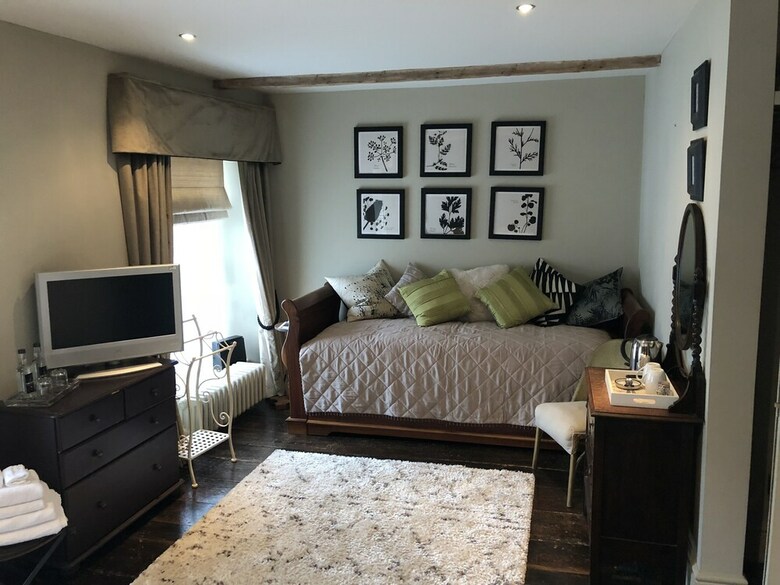 Hotel The New White Lion