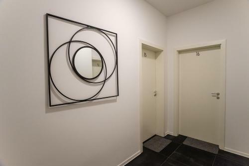 Loni's Place Apartments