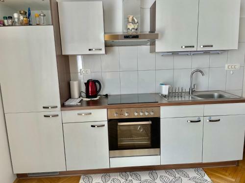 Sunny Villa Apartments