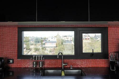 Casa Moderna Con Vista Al Lago