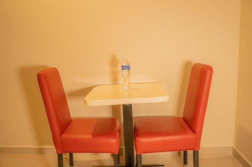 Hotel Orquidea Limon Suites