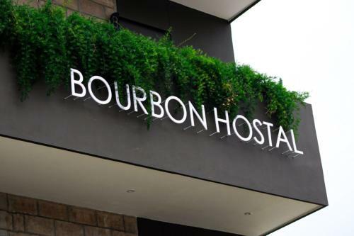 Hotel Bourbon Hostal