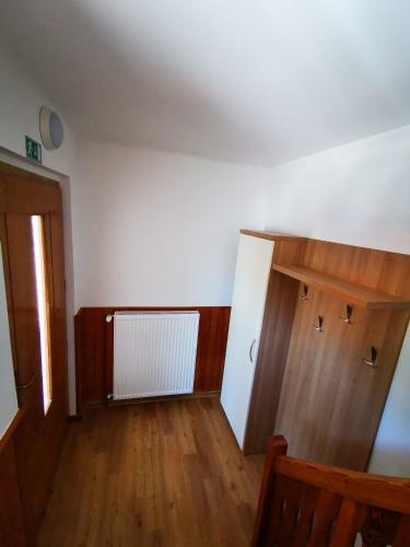 Apartmaji Tom?i?