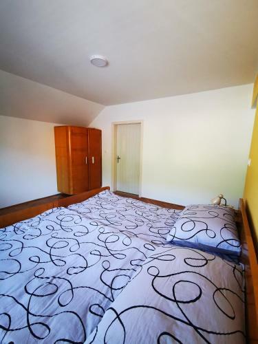 Apartmaji Tom?i?