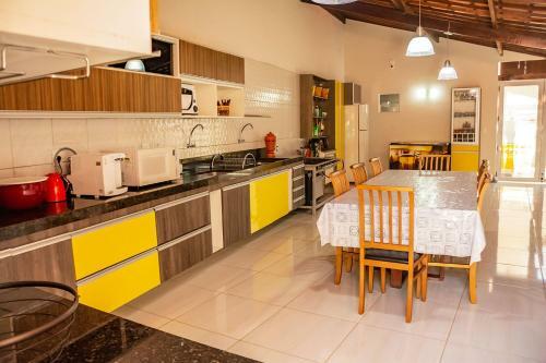 Casa Em Cond Fechado Em Barra de Santo Antonio - Al