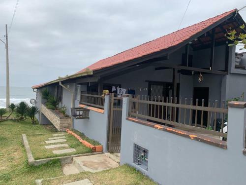 Casa de Praia - P� Na Areia - Barra Do Sul