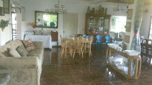 Lodge Lita's Place
