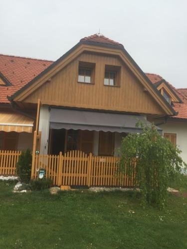 Apartma Jelen?ek