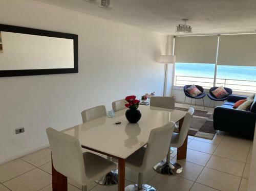 Apartamento Primera L�nea Cuatro Esquinas