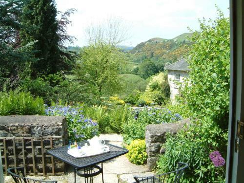 Pen-y-dyffryn Country Hotel