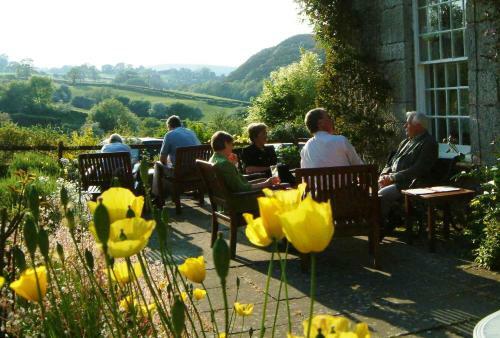 Pen-y-dyffryn Country Hotel
