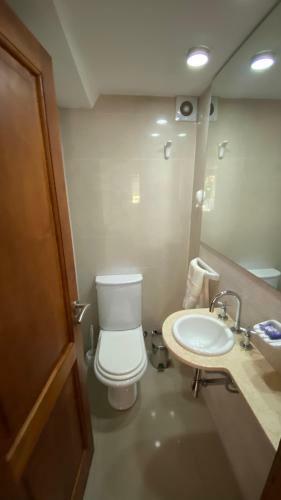 Triplex En Pleno Centro/3 Hab En Suite Cochera Cub