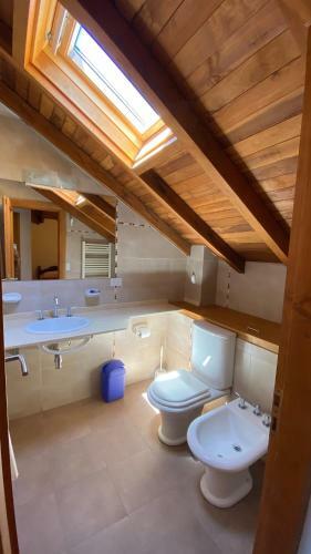 Triplex En Pleno Centro/3 Hab En Suite Cochera Cub