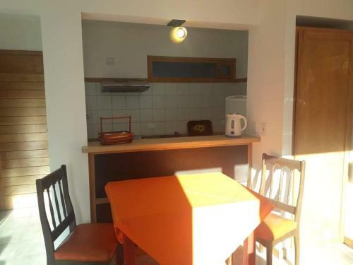 Apartamento Depto Centrico Con Peque�o Jardin Y Parrilla