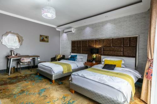 Madamz Bed & Breakfast