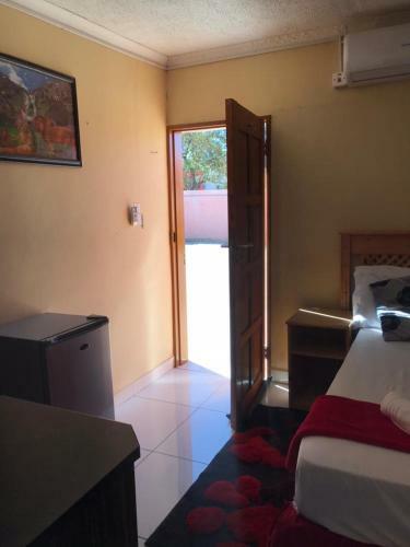 Bed & Breakfast Barbie's Bnb Gabane