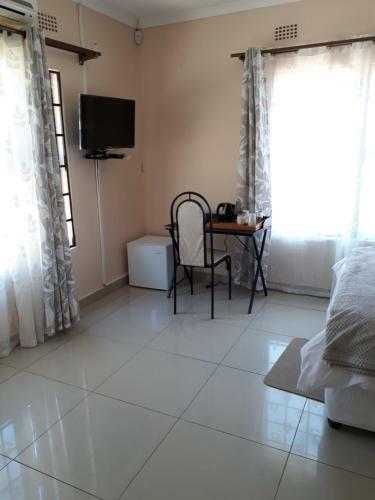 Bed & Breakfast Shathipha Cottage