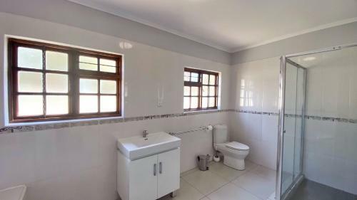Hostal Green Lagoon Guest House