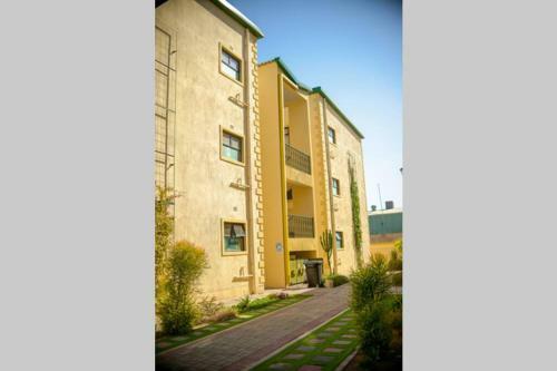 Apartamento Fully Furnished 2 Bed By Game City Mall