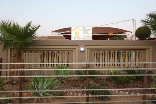 Hostal Gathuli Guest House