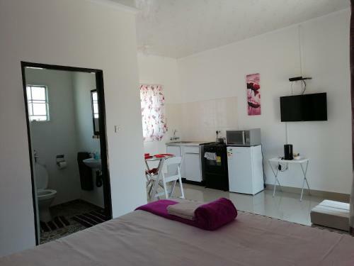 Looks Cottages Self Catering Apartments