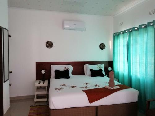 Looks Cottages Self Catering Apartments