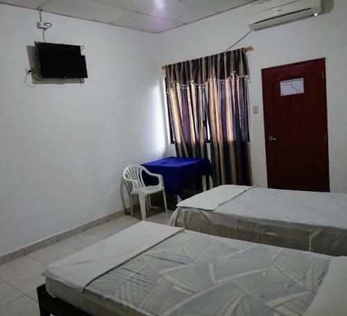 Hotel Hostal La Caba�a T�pica