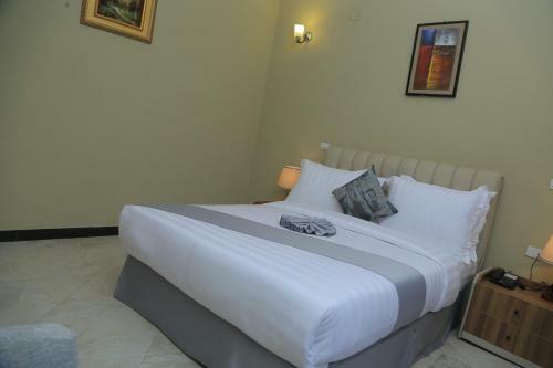 Daisy Hotel