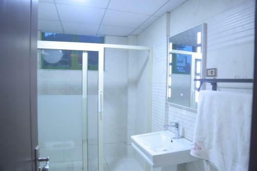 Golden Park Apartment Hotel
