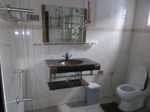 Apartamento Phagibs Inn Hotel