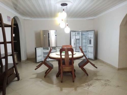 Apartamento Phagibs Inn Hotel
