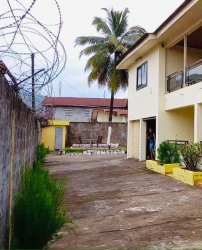 Hostal Zunox Guest House