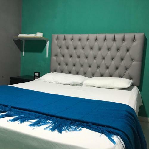 Hotel Aparta Napoles