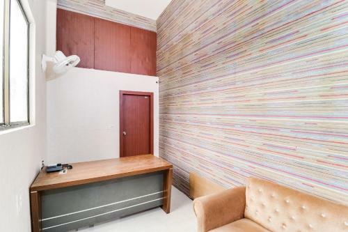 Hotel Vaccinated Staff- Oyo Flagship 70617 Rc Inn