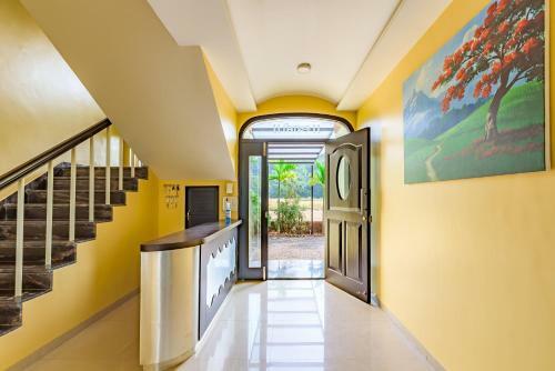 Villa Saffronstays Ocean Breeze