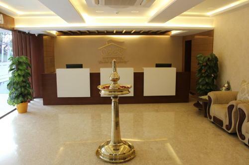 Hotel S R Continental