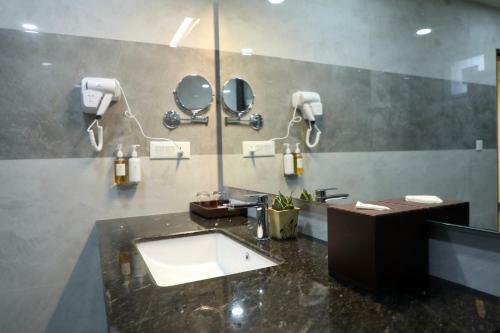 Hotel Playotel Premier Guna
